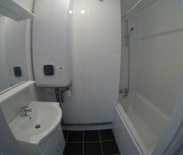 Location Appartement 3 pièces 55m² LA MADELEINE 59110 - Photo 5