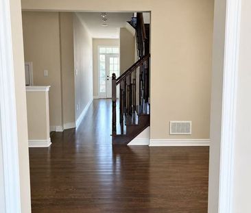 For Lease - 7 Port Arthur Crescent, Richmond Hill, Ontario - Photo 1