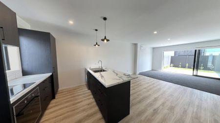 Levin - 2 Bedrooms - Photo 4