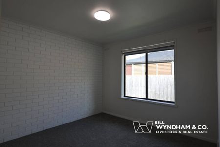 Wake Up to Water Views in Eagle Point - APPLICATION PENDING - Photo 2