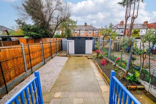 3 bedroom terraced house to rent - Photo 1