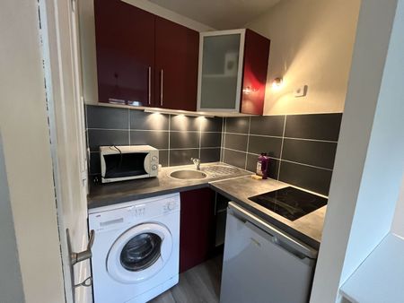Location Appartement 1 pièce 21m² - Photo 3