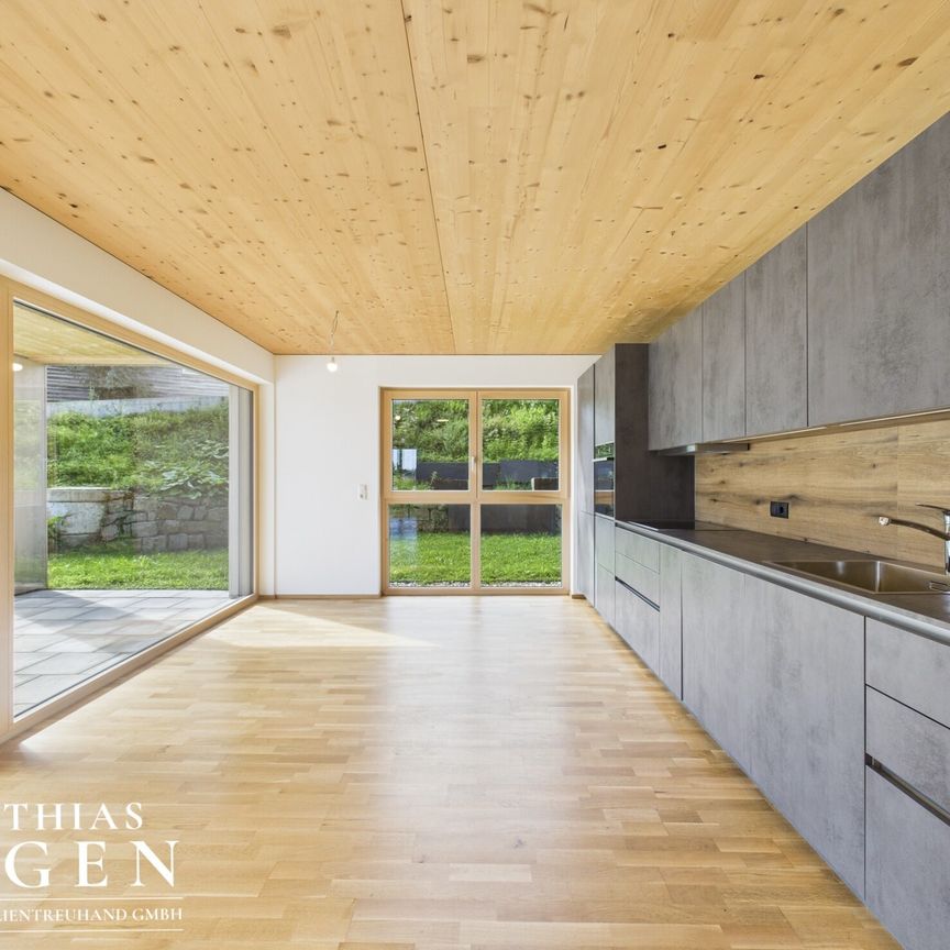 Wohnen im Grünen: 3-Zimmer-Gartenwohnung mit 200 m² Freiraum - Foto 1