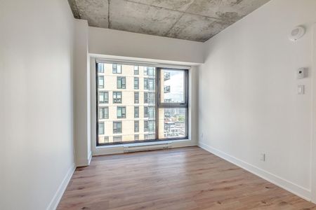 Griffin Square - Photo 5