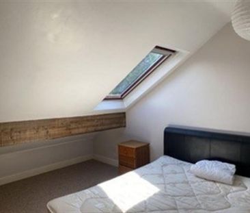 7 Bedroom Semi Detached To Let - Photo 3