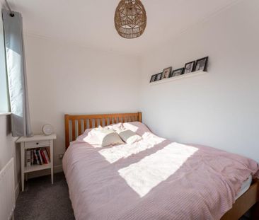 3 bedroom detached house to rent - Photo 5