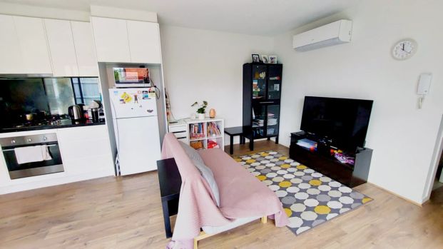 2 Bed, 1 Bath - Photo 1