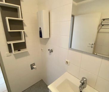 BARRIEREFREIE 3 ZIMMERWOHNUNG MIT PARKPLATZ IN MITTERTREFFLING - Photo 5