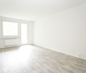 Tolles Wannenbad I praktischer Zuschnitt - Foto 1