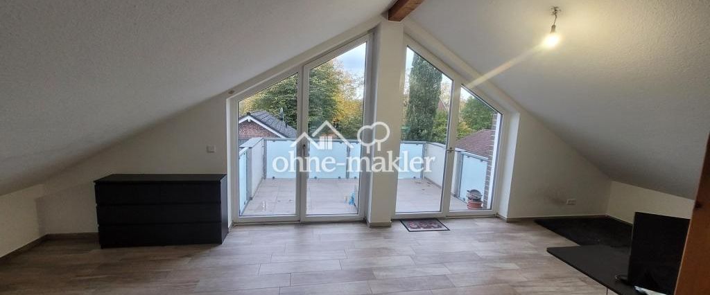 Moderne Dachgeschosswohnung mit 2 Zimmern - Foto 1