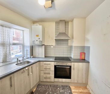 2 bedroom flat to rent - Photo 4