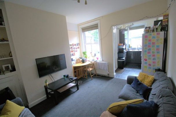 18 Stalker Lees Road, Ecclesall - Photo 1