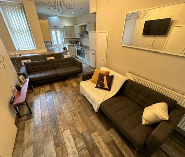 1 bedroom in a house share to rent - Photo 5