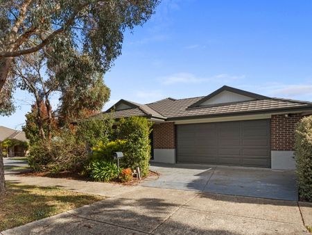 BEAUTIFUL FAMILY HOME IN MERNDA! - Photo 5