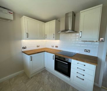 Beacons View, Neath, SA11 - Photo 6