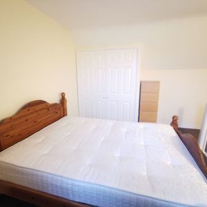 1 Bed Flat, Hart Street, RG1 - Photo 2