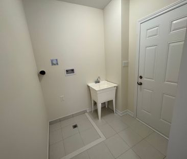 For Lease - 89 Sanders Road, Erin, Ontario - Photo 5