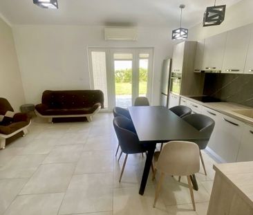 Căsuță individuală cu terasă, grădină și parcare privată zona Mehala - Photo 6