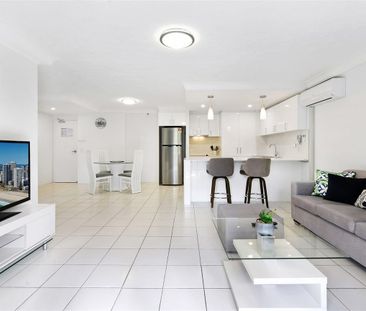 Newly renovated and spacious 1-bedroom apartment featuring modern f... - Photo 1