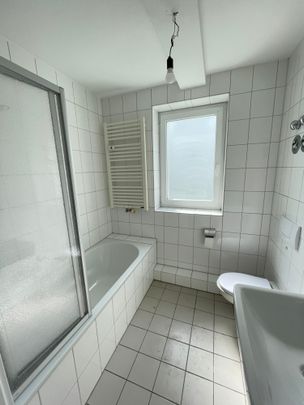*geräumige 3-Zimmer-Wohnung mit Tageslichtbad und Balkon* - Photo 1