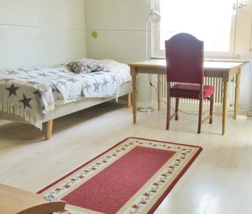 Rum (väster) söker kvinnlig hyresgäst - Photo 1