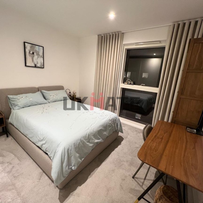 Kidbrooke Village 2 room1 - Photo 1