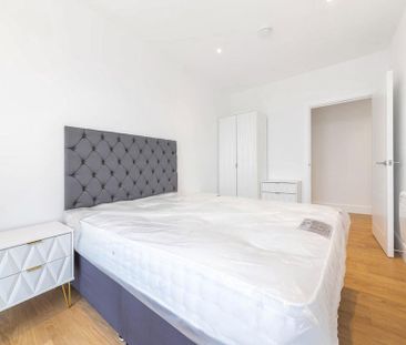 3 bedroom flat to rent - Photo 5