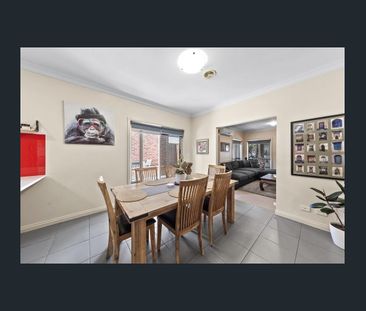 Convenience on Charles St - Photo 3