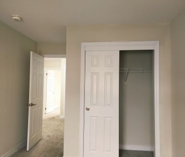 For Lease - 33 Hollywood Court, Cambridge, Ontario - Photo 4