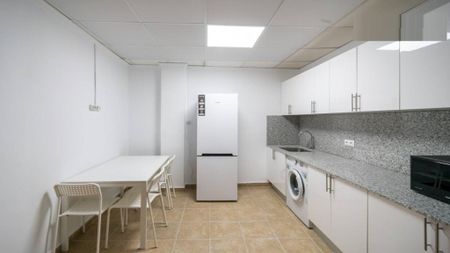 Carrer de Sant Vicent Màrtir, Valencia, Valencian Community 46002 - Photo 4