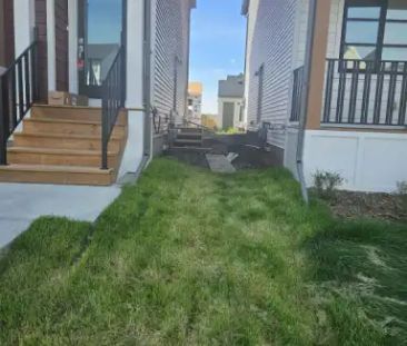 Brand new 2bed/1bath legal basement suite with side entrance | 587 ... - Photo 1
