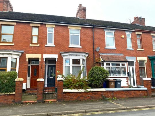 Town house to rent on - Photo 1
