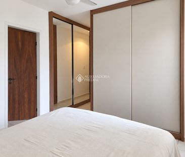 Apartamento com 2 quartos e 69m² para alugar em Lagoa da Conceição,... - Photo 1