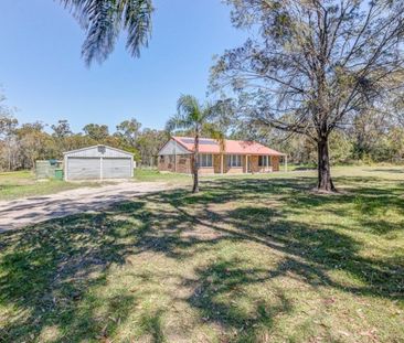 4 bed family home on a large block of land - Photo 5