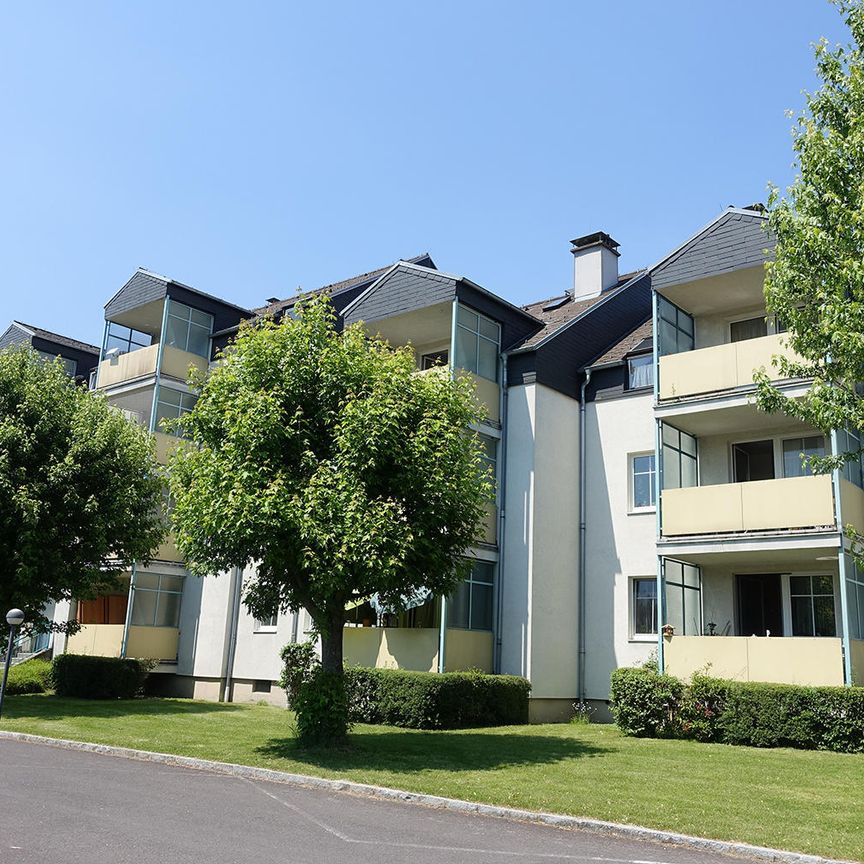 Schöne Wohnung mit Loggia und Parkplatz - Photo 2