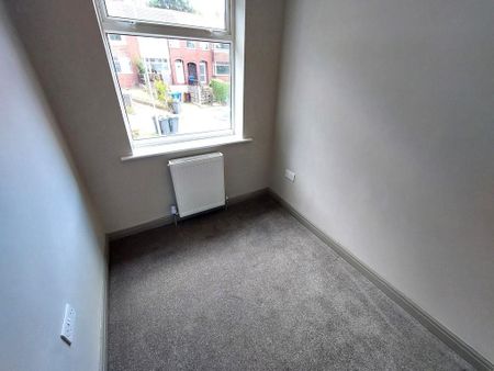3 bedroom terraced house to rent - Photo 2