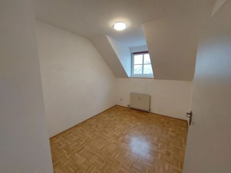 ++ Ideal für eine Wohngemeinschaft 3- Zimmer Wohnung in der Bischofstraße 3 ++ - Foto 2