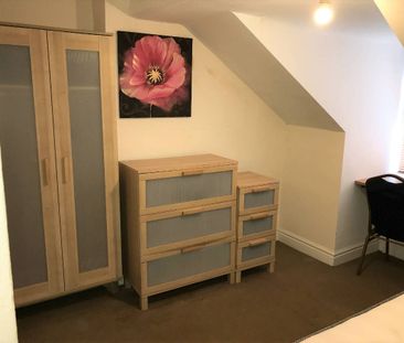 9 Eldon Road - Photo 2