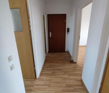schöne renovierte 3 Raumwohnung mit Balkon und Tageslichtbad - Photo 1
