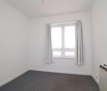 Grove Court, Southbourne Grove, Westcliff-on-sea, Essex, SS0 - Photo 3