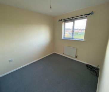 3 bedroom mews to rent - Photo 4