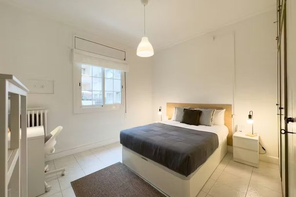 Carrer de Descartes, Barcelona, Catalonia 08006 - Photo 1