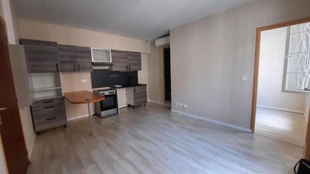 Location Appartement 2 pièces 26m² CASTRES 81100 - Photo 2