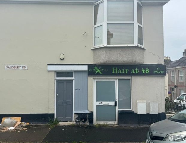 Durham Avenue, Plymouth, PL4 - Photo 1