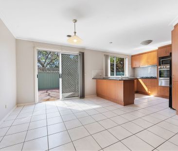 2 William Circuit, Caroline Springs - Photo 2