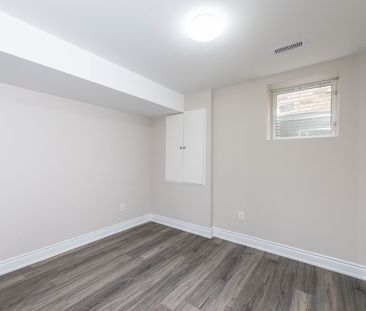 For Lease - 9 Boothill Drive, Brampton, Ontario - Photo 6