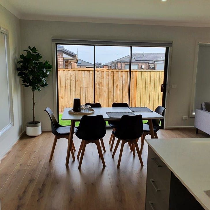 Stunning Finishes and Flexible Spaces Await - Photo 1