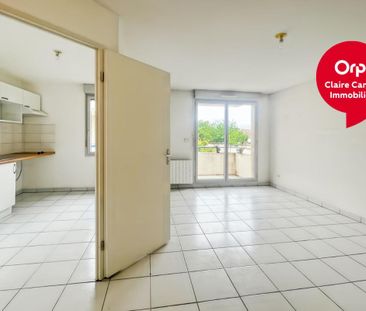 Location Appartement 2 pièces 45m² LABRUGUIERE 81290 - Photo 1