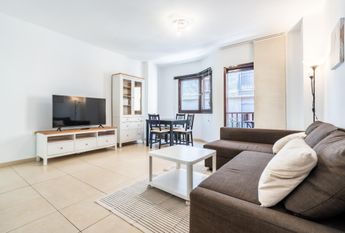 SE ALQUILA PISO CALLE SAN FRANCISCO AMUEBLADO 1300?MES (alquiler por temporada hasta 11 me – 0067-04493