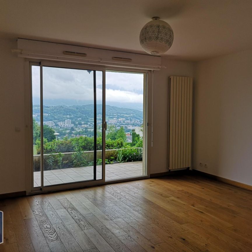Location Appartement 2 pièces 46m² JACOB BELLECOMBETTE 73000 - Photo 1